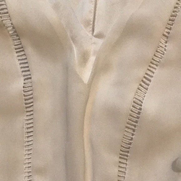 Bebe Pom Ruffle Drop Waist White Blouse Chiffon Top V-Neck Sheer Work Career - Picture 8 of 14